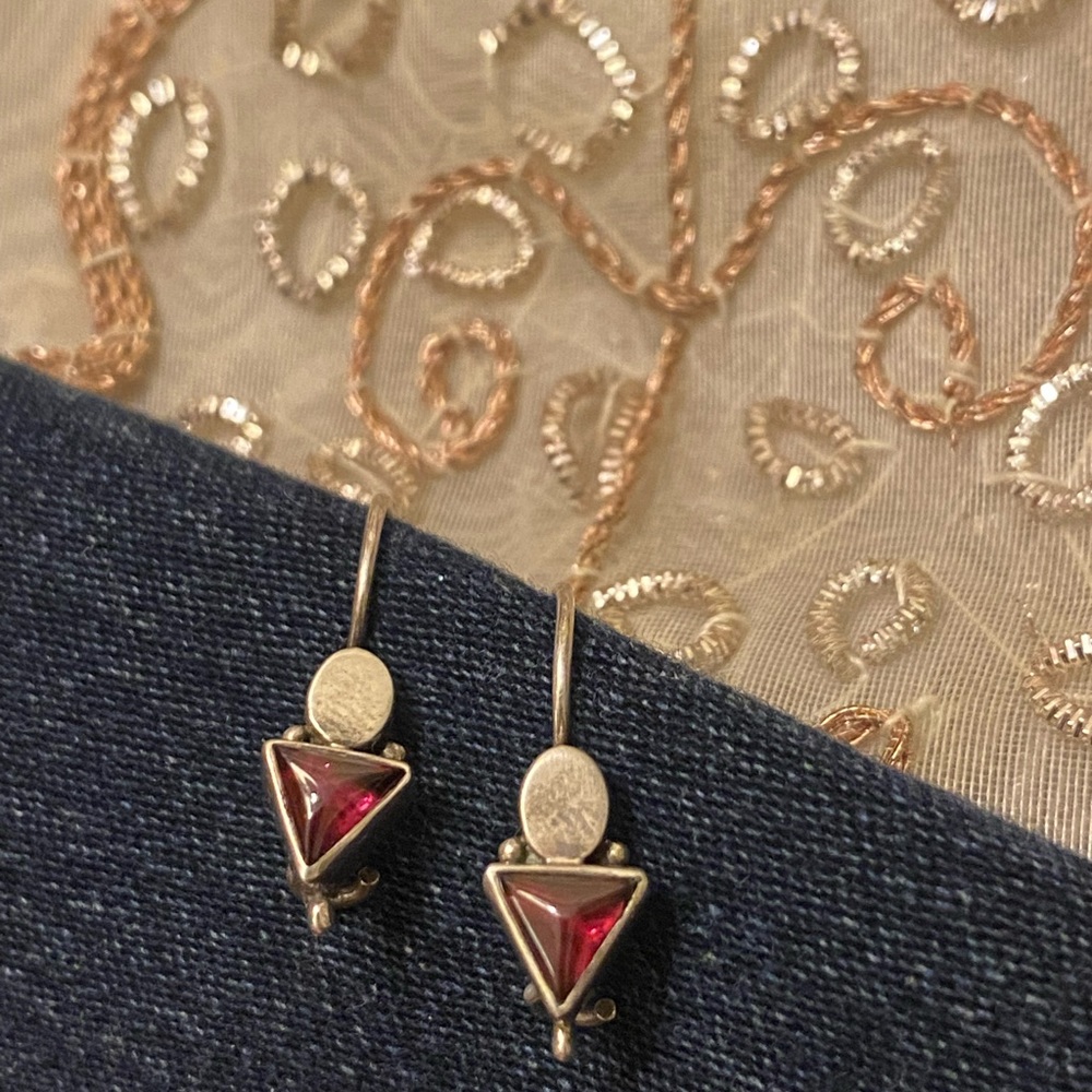 Sterling‎ silver with upside down burgundy earrings (hook back)